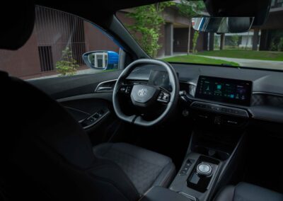 MG3 Hybrid Plus interiør