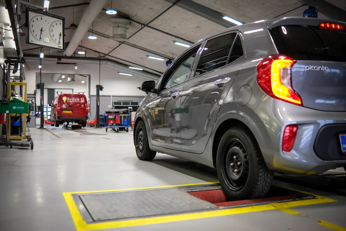 Autoriseret Kia serviceeftersyn - Jørgen Hansen Biler Autoriseret Kia serviceeftersyn - Jørgen Hansen Biler
