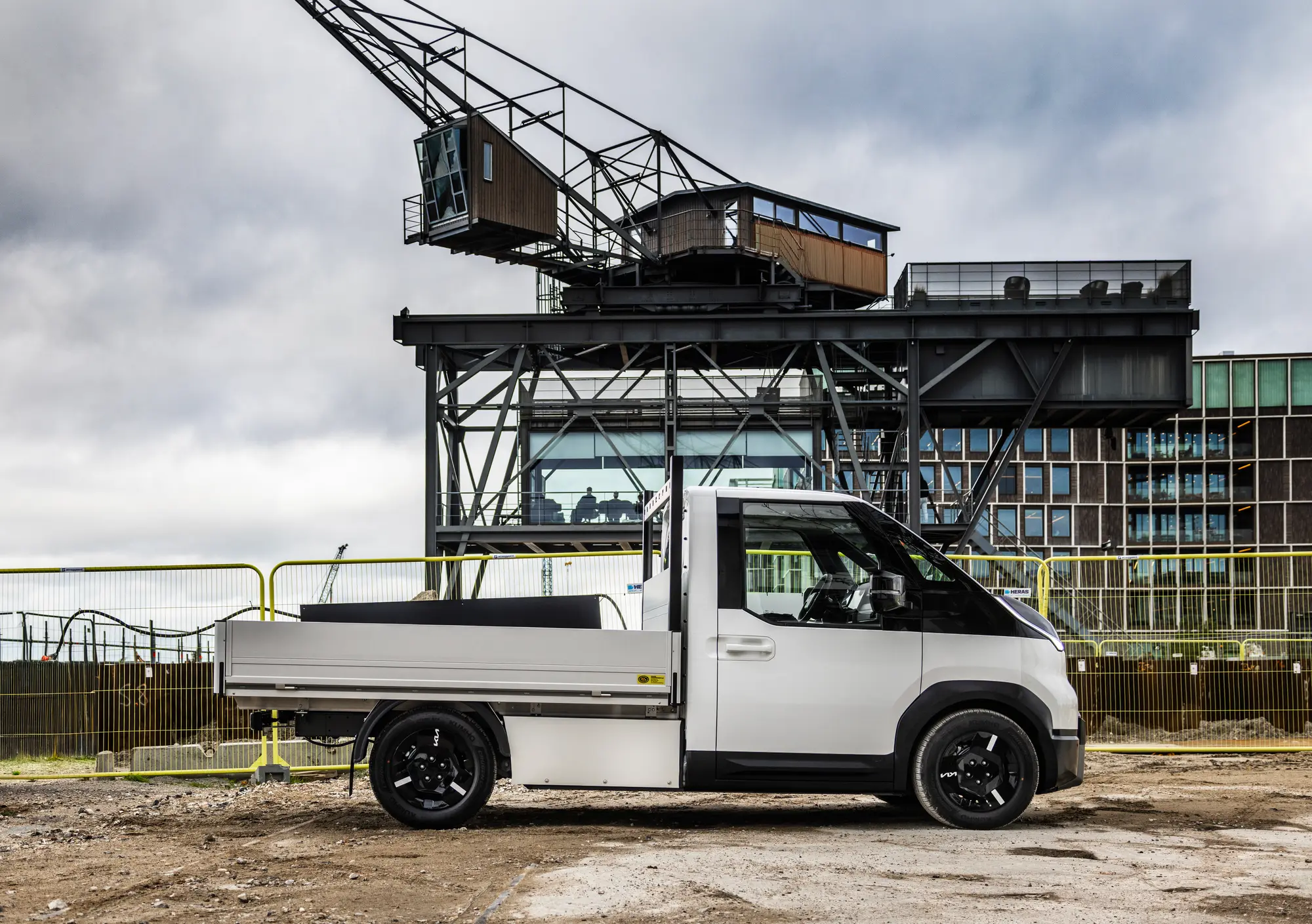 Kia PV5 Chassis Cab - Jørgen Hansen Biler