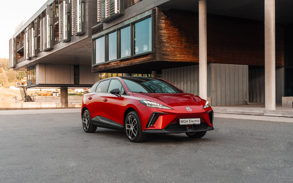MG4 Trophy Extended Range MG4 Trophy Extended Range til bare 239.900 kr. – inkl. Clever ladeboks og 1 års fri opladning