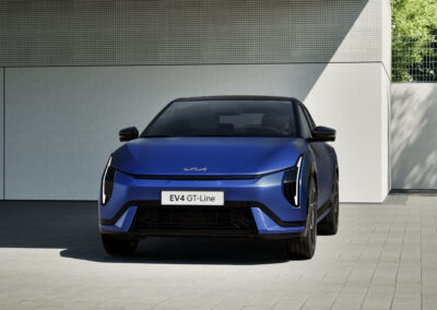 Kia EV4 Sedan GT-Line i et sporty og aerodynamisk design.