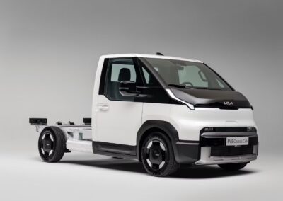 Kia PV5 Chassis Cab - Jørgen Hansen Biler