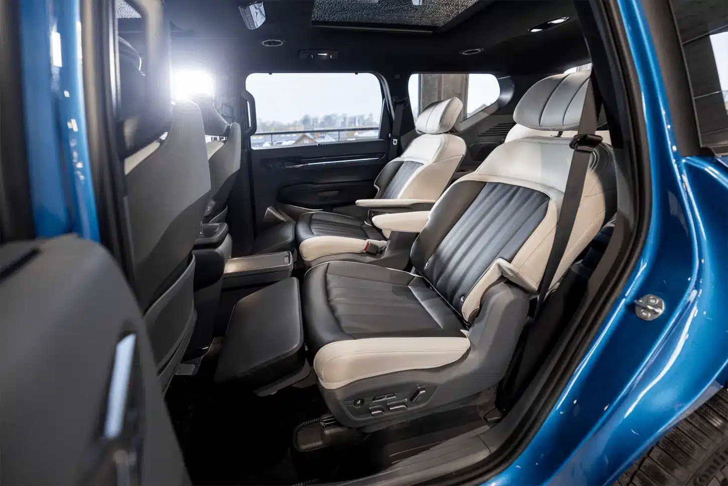 Kia EV9 - Fuldelektrisk rummelig SUV - Jørgen Hansen Biler Kia EV9 - Fuldelektrisk rummelig SUV - Jørgen Hansen Biler